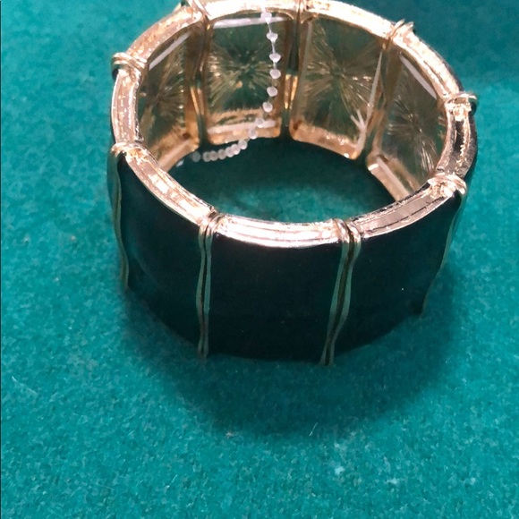 Bracelet - Picture 4 of 8